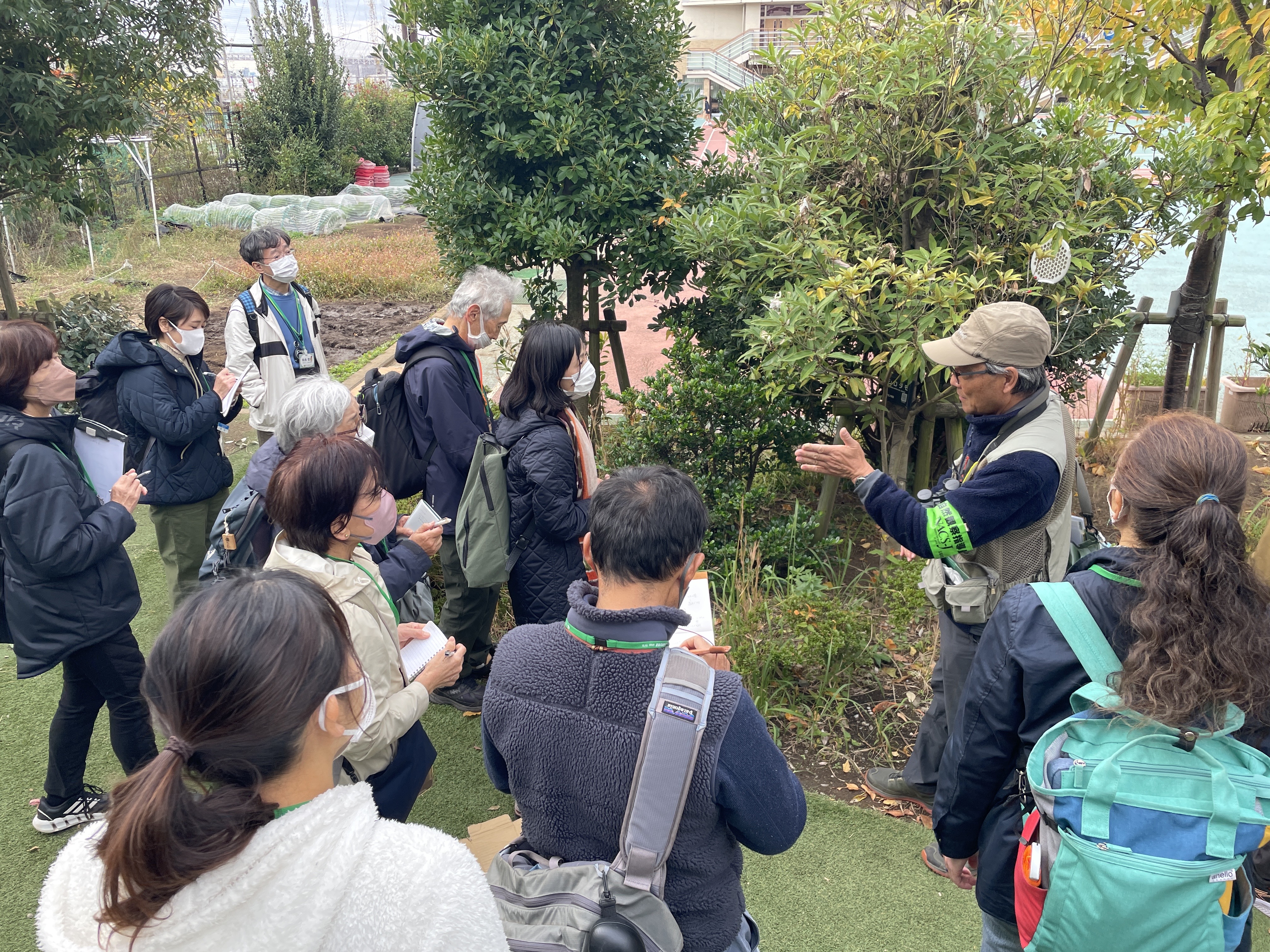 自然観察会勉強会の様子