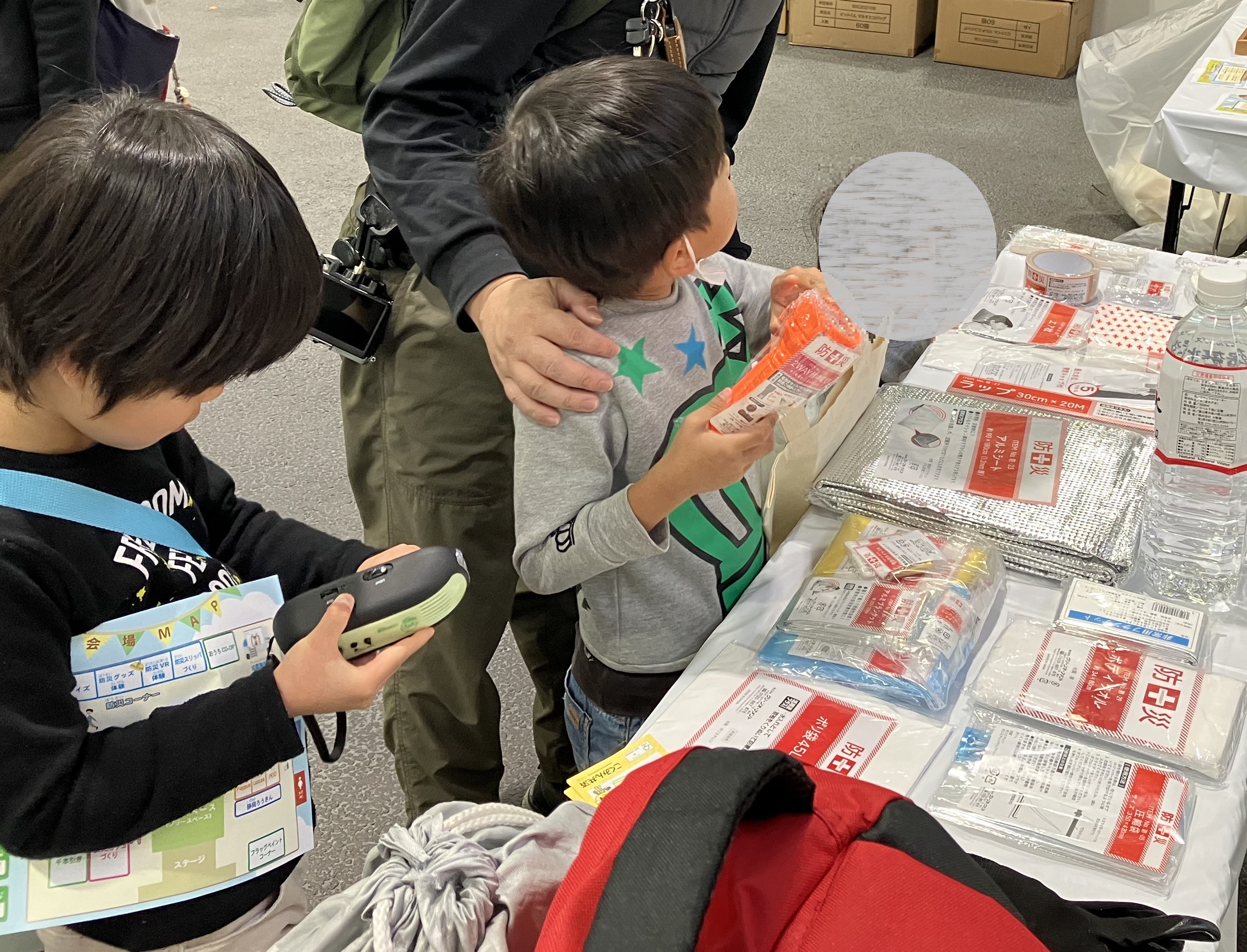 防災グッズ体験.jpg